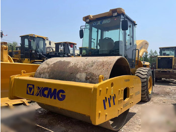 XCMG XS223J Walzen