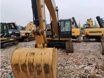 CATERPILLAR 320D2 Kettenbagger