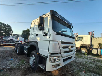 SINOTRUK HOWO Sattelzugmaschine