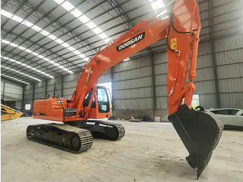 DOOSAN DX225 Kettenbagger