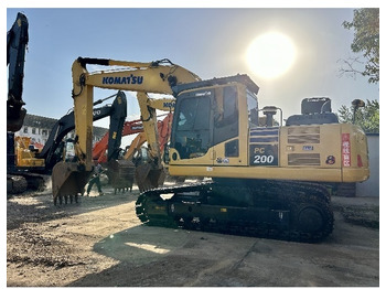 KOMATSU PC200-8 Kettenbagger