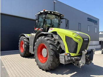 CLAAS Xerion Traktor