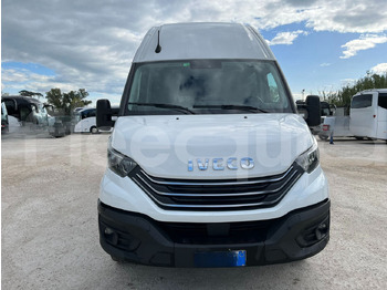 IVECO Daily Kleinbus