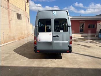 Kleinbus, Personentransporter Mercedes-Benz Sprinter: das Bild 5