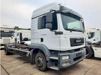 Containerwagen/ Wechselfahrgestell LKW MAN TGM 15.290 4X2 LL: das Bild 2
