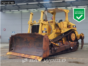 CATERPILLAR D8 Bulldozer