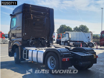 Sattelzugmaschine Mercedes-Benz Actros 1848 4X2 BigSpace Retarder 2x Tanks Standairco MirrorCam Navi ACC Euro 6: das Bild 2