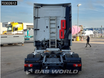 Sattelzugmaschine Mercedes-Benz Actros 1848 4X2 Mega GigaSpace 2x Tanks: das Bild 3 Sattelzugmaschine Mercedes-Benz Actros 1848 4X2 Mega GigaSpace 2x Tanks: das Bild 3