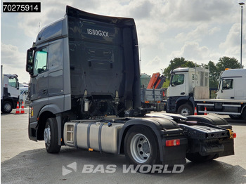 Sattelzugmaschine Mercedes-Benz Actros 1851 4X2: das Bild 2