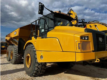 CATERPILLAR 740 Knickgelenkter Dumper