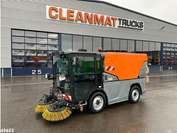 Kehrmaschine Kärcher MC 250 Just 16.579 km!: das Bild 2 Kehrmaschine Kärcher MC 250 Just 16.579 km!: das Bild 2