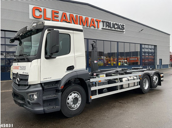Abrollkipper Mercedes-Benz Actros 2643 VDL 21 Ton haakarmsysteem: das Bild 2