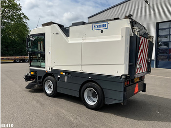 Kehrmaschine Schmidt Cleango 500 Compact Euro 6 with 3-rd brush: das Bild 4