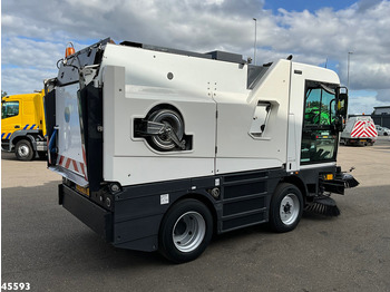 Kehrmaschine Schmidt Compact 400 Euro 6 with 3-rd brush: das Bild 4