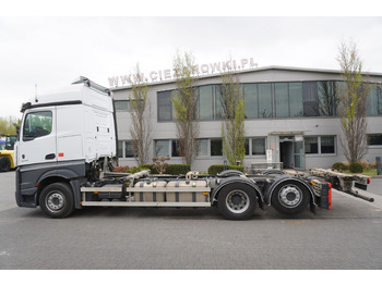 Containerwagen/ Wechselfahrgestell LKW MERCEDES-BENZ Actros 2545 / 2021 / BDF / sleeper cab: das Bild 2