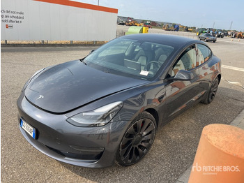 TESLA PKW
