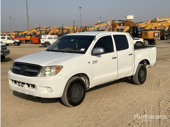 TOYOTA Hilux Pick-up