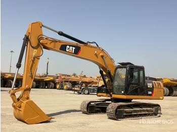 CATERPILLAR 320D2 Kettenbagger