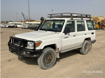 TOYOTA Land Cruiser SUV/ Geländewagen