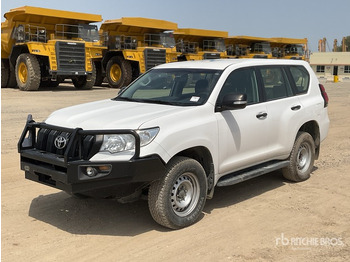 TOYOTA SUV/ Geländewagen