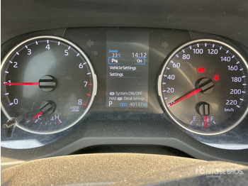 SUV/ Geländewagen 2019 Toyota RAV4 4WD SUV: das Bild 3 SUV/ Geländewagen 2019 Toyota RAV4 4WD SUV: das Bild 3