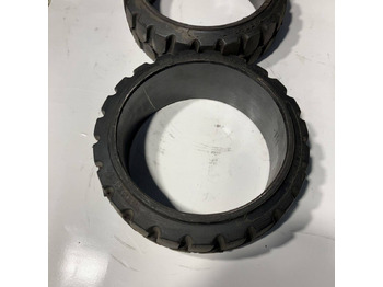 Reifen für Flurförderzeug 2X Magnum Solideal 15x5x11 1/4 tyres: das Bild 3