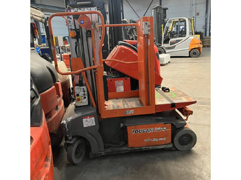 JLG Teleskopmastbühne