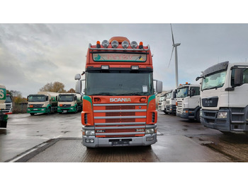 Sattelzugmaschine SCANIA: das Bild 4