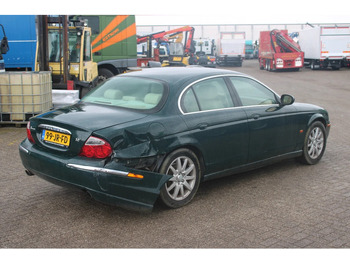 Limousine Jaguar S-TYPE 3.0 V6 EXECUTIVE +EURO 3: das Bild 5