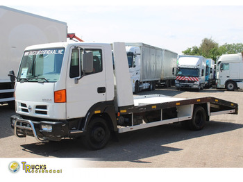 NISSAN Autotransporter LKW