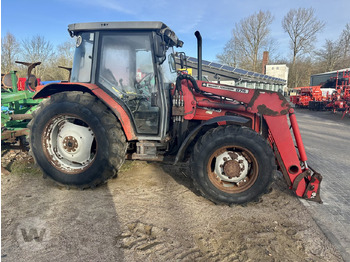 MASSEY FERGUSON Traktor