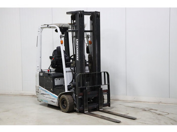 UNICARRIERS Elektrostapler