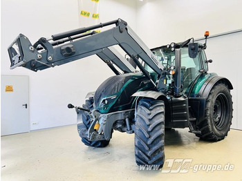 VALTRA T174 Traktor