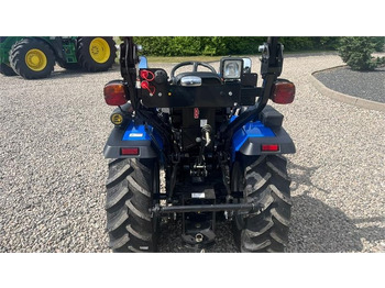 Kommunaltraktor Solis S26 6+2 gearmaskine med Fuldhydraulisk frontlæsser: das Bild 5