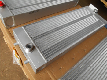 Ölkühler für Baumaschine Case 84588262: das Bild 2