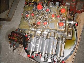 HITACHI Hydraulik ventil