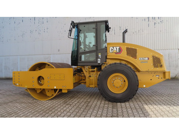 Walzenzug Caterpillar CS74B: das Bild 5