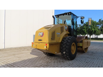 Walzenzug Caterpillar CS74B: das Bild 2