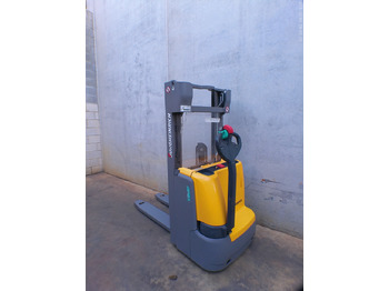 JUNGHEINRICH EJC Hochhubwagen