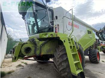 CLAAS Tucano Mähdrescher