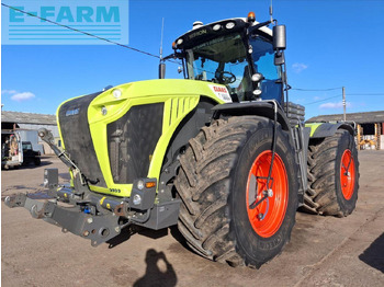CLAAS Xerion 5000 Traktor