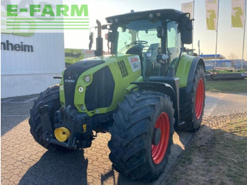 CLAAS Arion 660 Traktor