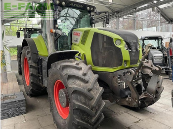CLAAS Axion 830 Traktor