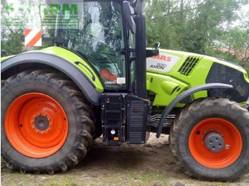 CLAAS Axion 830 Traktor