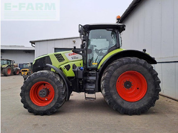 CLAAS Axion 870 Traktor