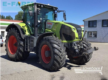 CLAAS Axion 870 Traktor