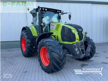 CLAAS Axion 870 Traktor