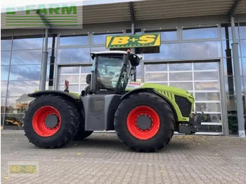 CLAAS Xerion 4000 Traktor