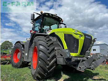 CLAAS Xerion Traktor