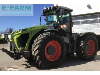 CLAAS Xerion Traktor